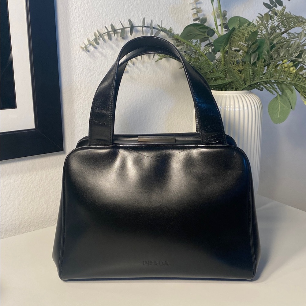 PRADA Vintage Smooth Leather Frame Bag In Black